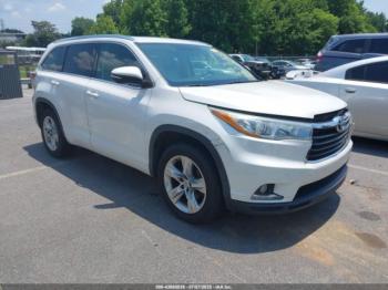  Salvage Toyota Highlander