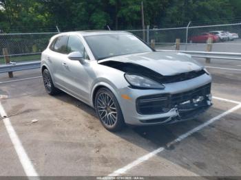  Salvage Porsche Cayenne