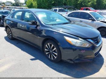  Salvage Nissan Altima