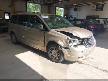  Salvage Chrysler Town & Country