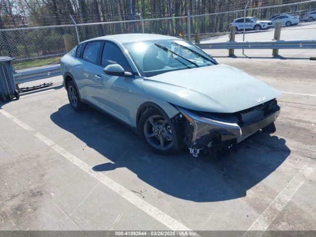  Salvage Kia K4
