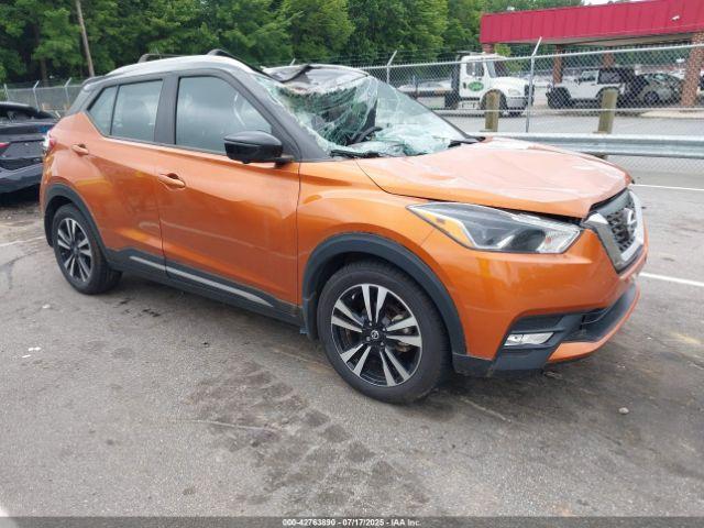  Salvage Nissan Kicks