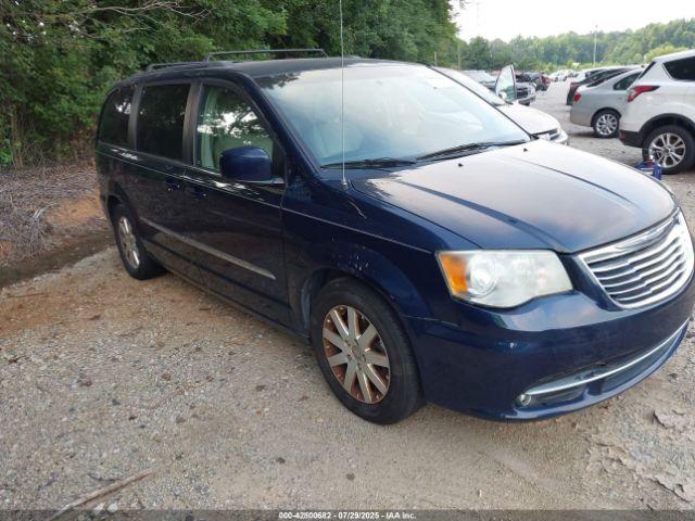  Salvage Chrysler Town & Country