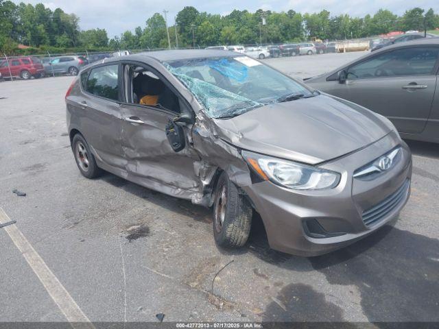  Salvage Hyundai ACCENT