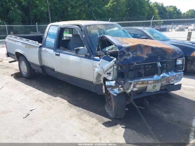  Salvage Dodge Dakota