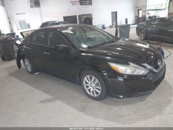  Salvage Nissan Altima