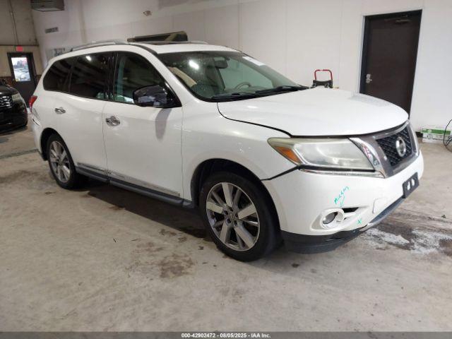  Salvage Nissan Pathfinder