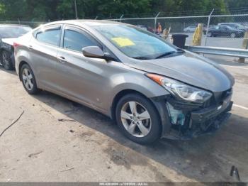  Salvage Hyundai ELANTRA