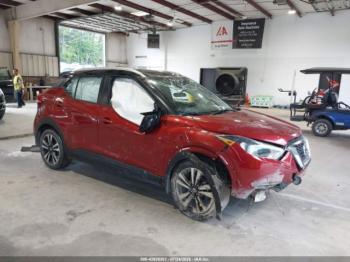  Salvage Nissan Kicks