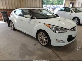  Salvage Hyundai VELOSTER