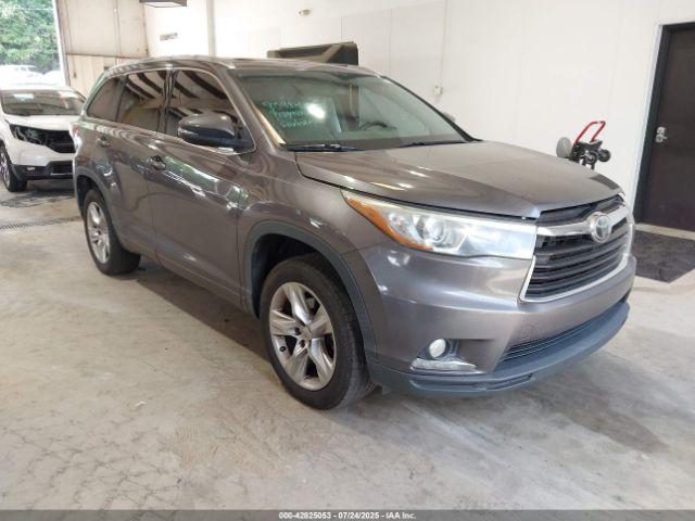  Salvage Toyota Highlander