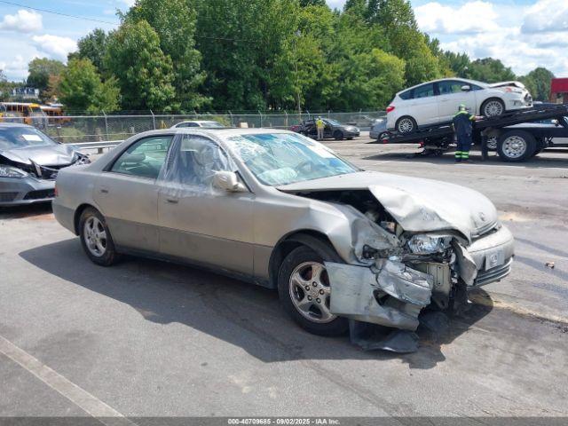  Salvage Lexus Es