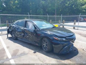  Salvage Toyota Camry
