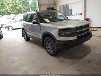  Salvage Ford Bronco