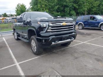  Salvage Chevrolet Silverado 2500