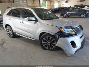  Salvage Kia Sorento