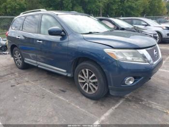  Salvage Nissan Pathfinder
