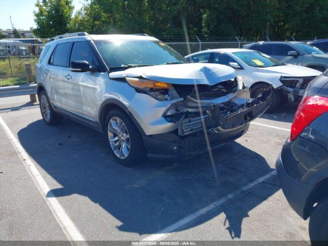  Salvage Ford Explorer