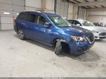  Salvage Nissan Pathfinder