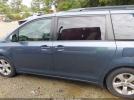 Toyota Sienna Le V6 8 Passenger Image 15