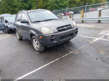  Salvage Hyundai TUCSON
