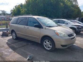  Salvage Toyota Sienna