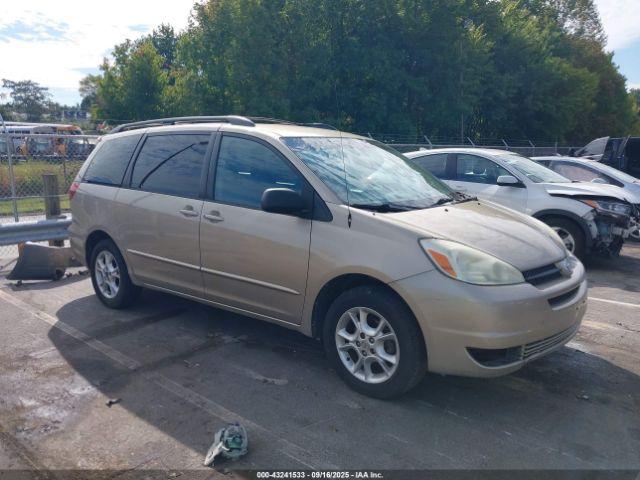  Salvage Toyota Sienna