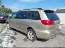 Toyota Sienna Le Image 10