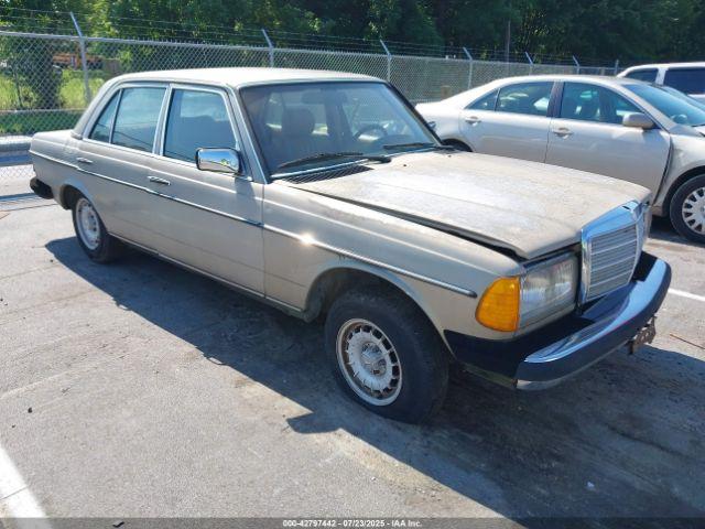  Salvage Mercedes-Benz 300