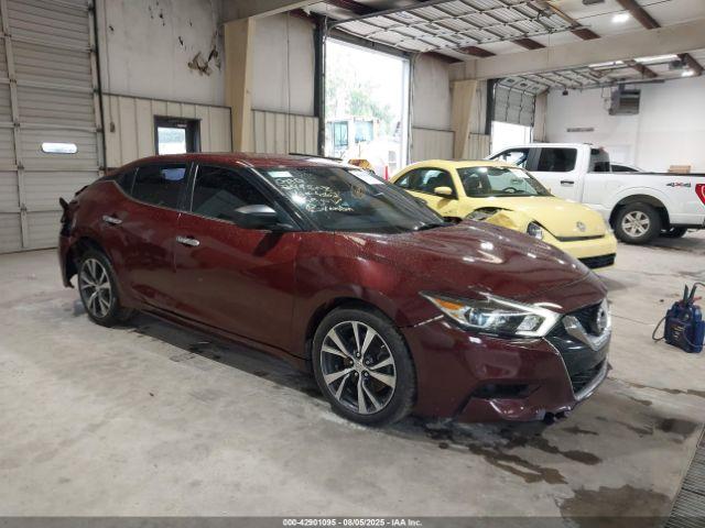  Salvage Nissan Maxima