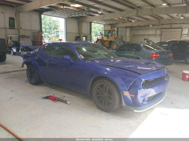  Salvage Dodge Challenger