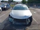 Toyota Camry Le Image 10