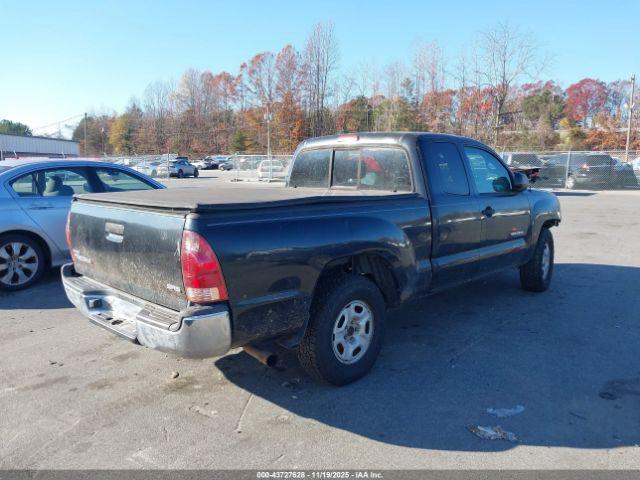 Toyota Tacoma Image 13