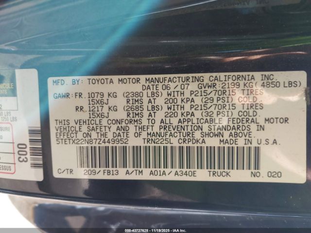 Toyota Tacoma Image 17