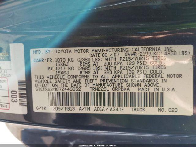 Toyota Tacoma Image 17