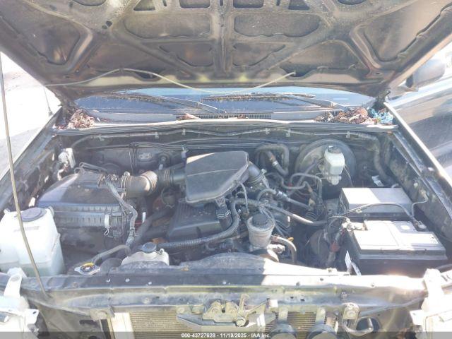 Toyota Tacoma Image 10