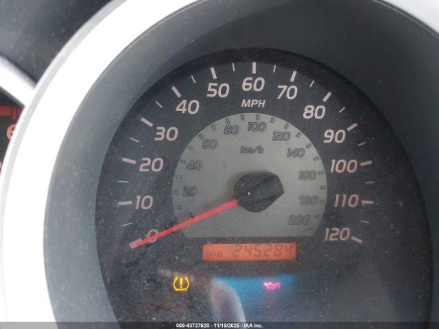 Toyota Tacoma Image 16