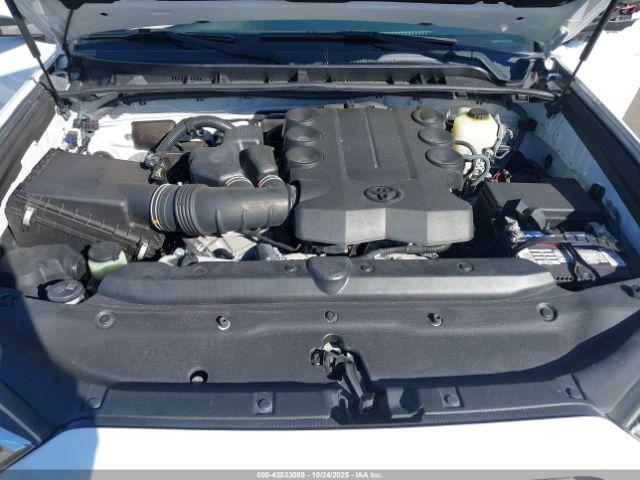 Toyota 4Runner Sr5 Image 4