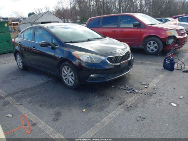  Salvage Kia Forte