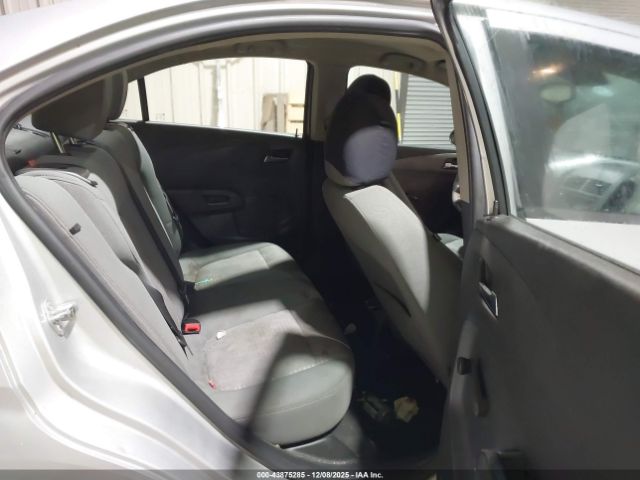 Chevrolet Sonic Ls Auto Image 2