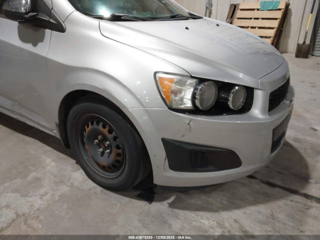 Chevrolet Sonic Ls Auto Image 10