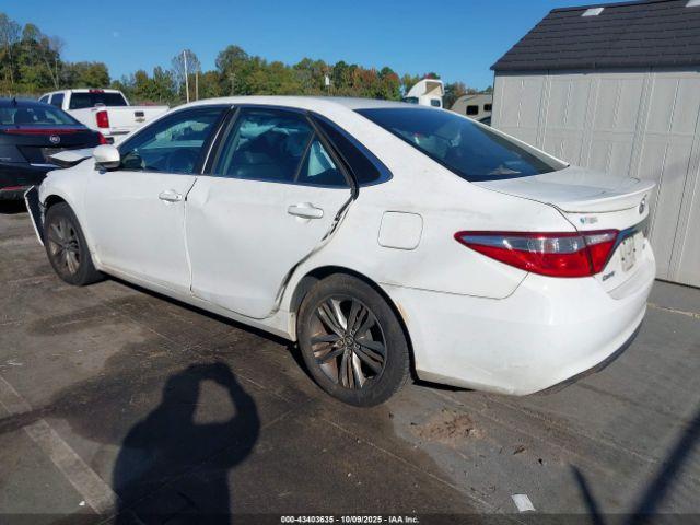 Toyota Camry Se Image 2