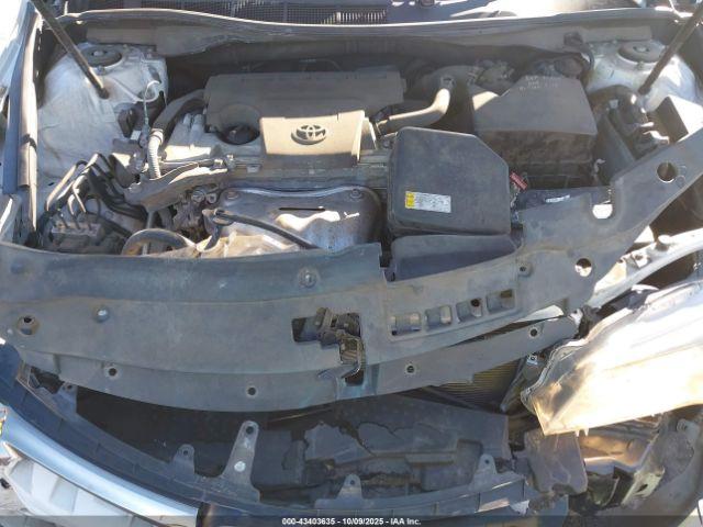 Toyota Camry Se Image 8