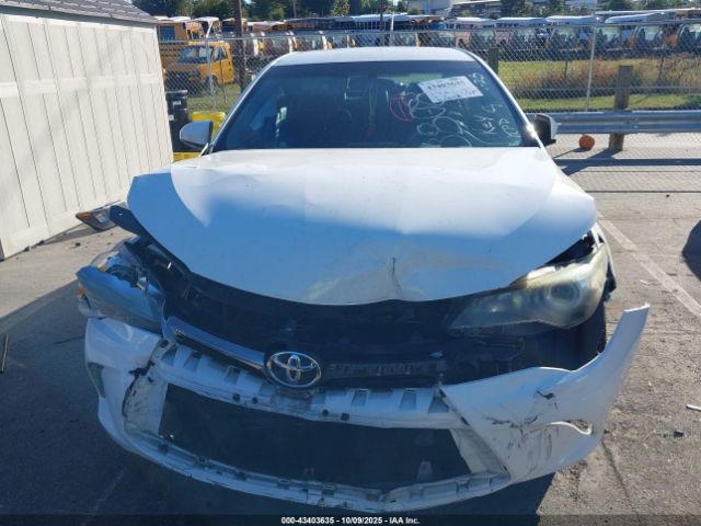 Toyota Camry Se Image 7