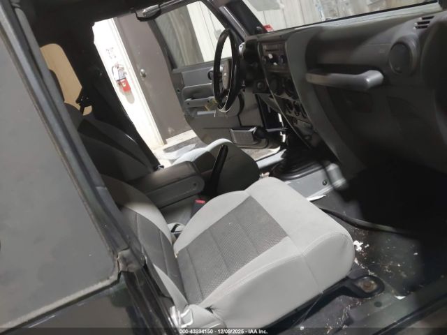 Jeep Wrangler X Image 14