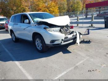  Salvage Toyota Highlander
