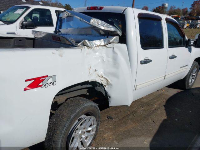 Chevrolet Silverado 1500 Lt Image 14