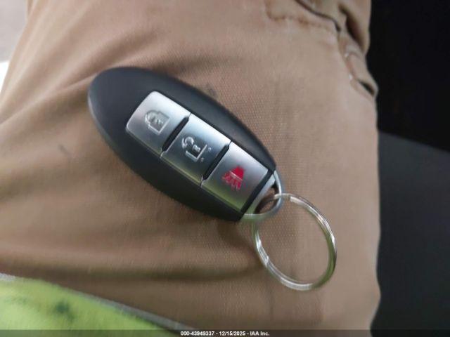 Nissan Murano S Image 11