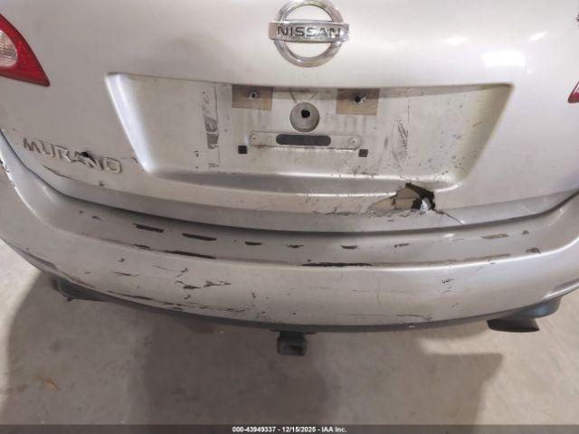 Nissan Murano S Image 8