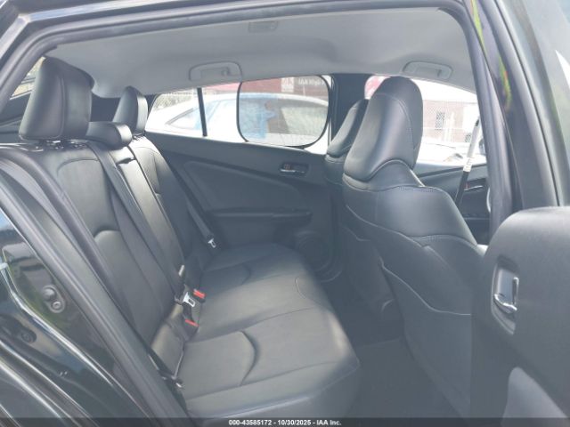 Toyota Prius Image 4